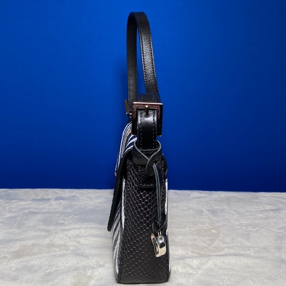 Gorgeous and exotic! Brighton Africa Stories Tarina Python Baguette Handbag. - Picture 5 of 16